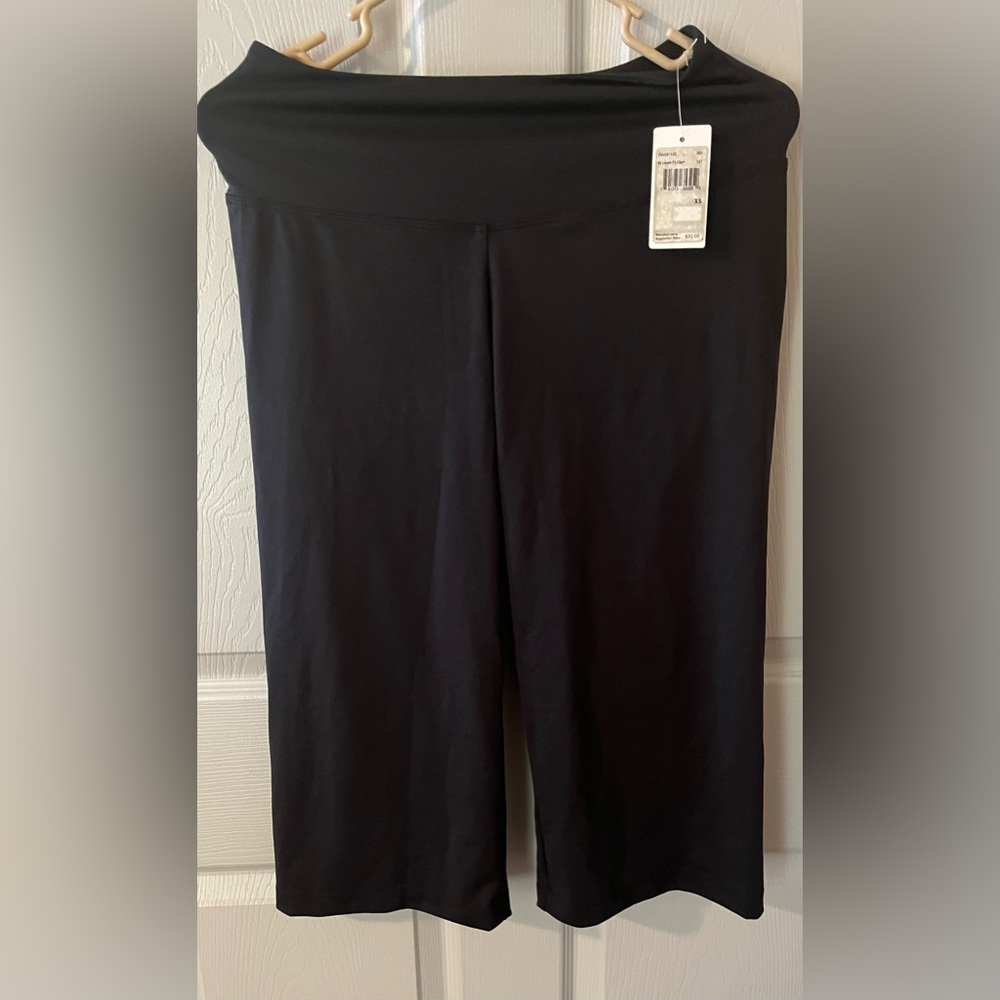 Fila NWT Loose Fit Capri Wide Leg Size XS